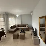 Banesa 21 Dhjetori, Tirane